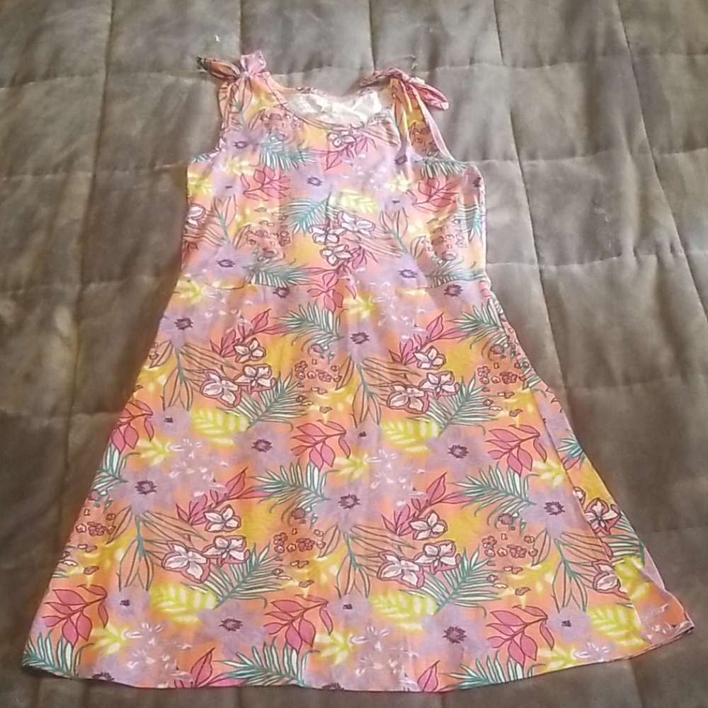 Love @ First Sight Dress. Youth size L 10/12